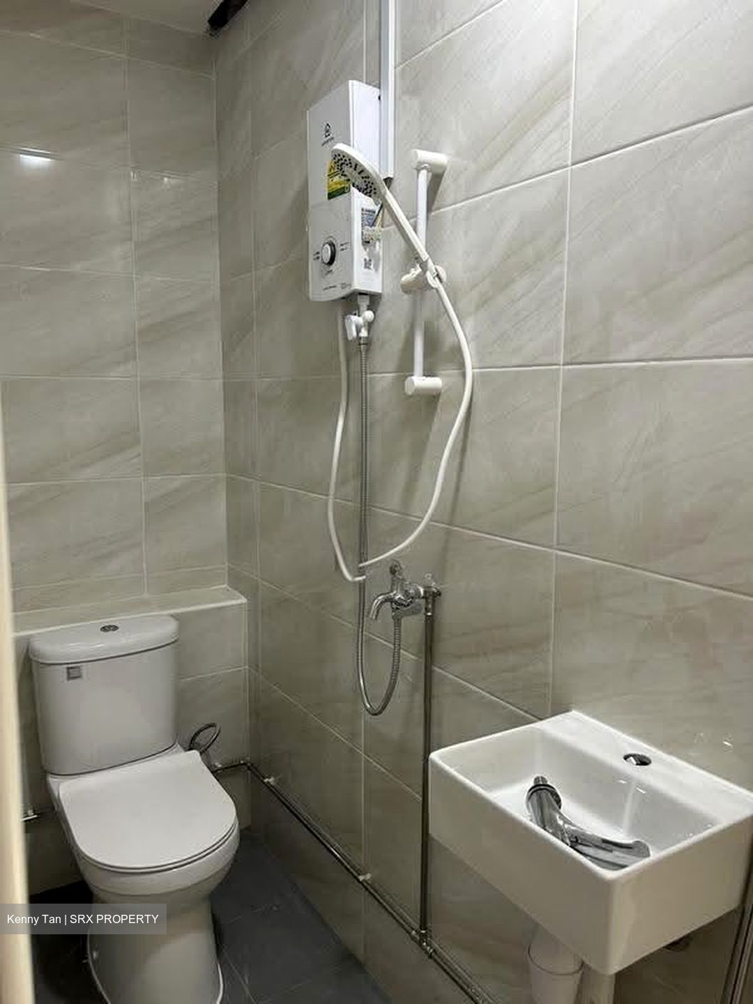 Lakepoint Condominium (D22), Condominium #630312821